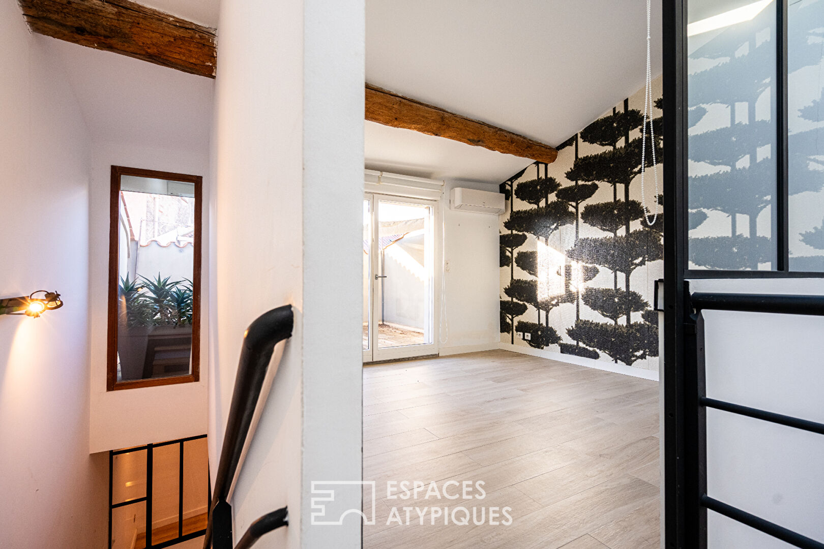 Character village house with terrace and skylight – Torreilles
