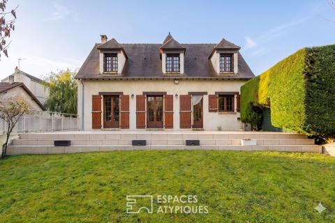 Maison familiale de charme avec sa tour architecturale