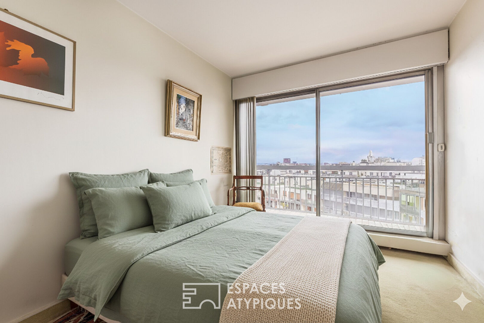 Appartement avec vue panoramique sur les Buttes-Chaumont