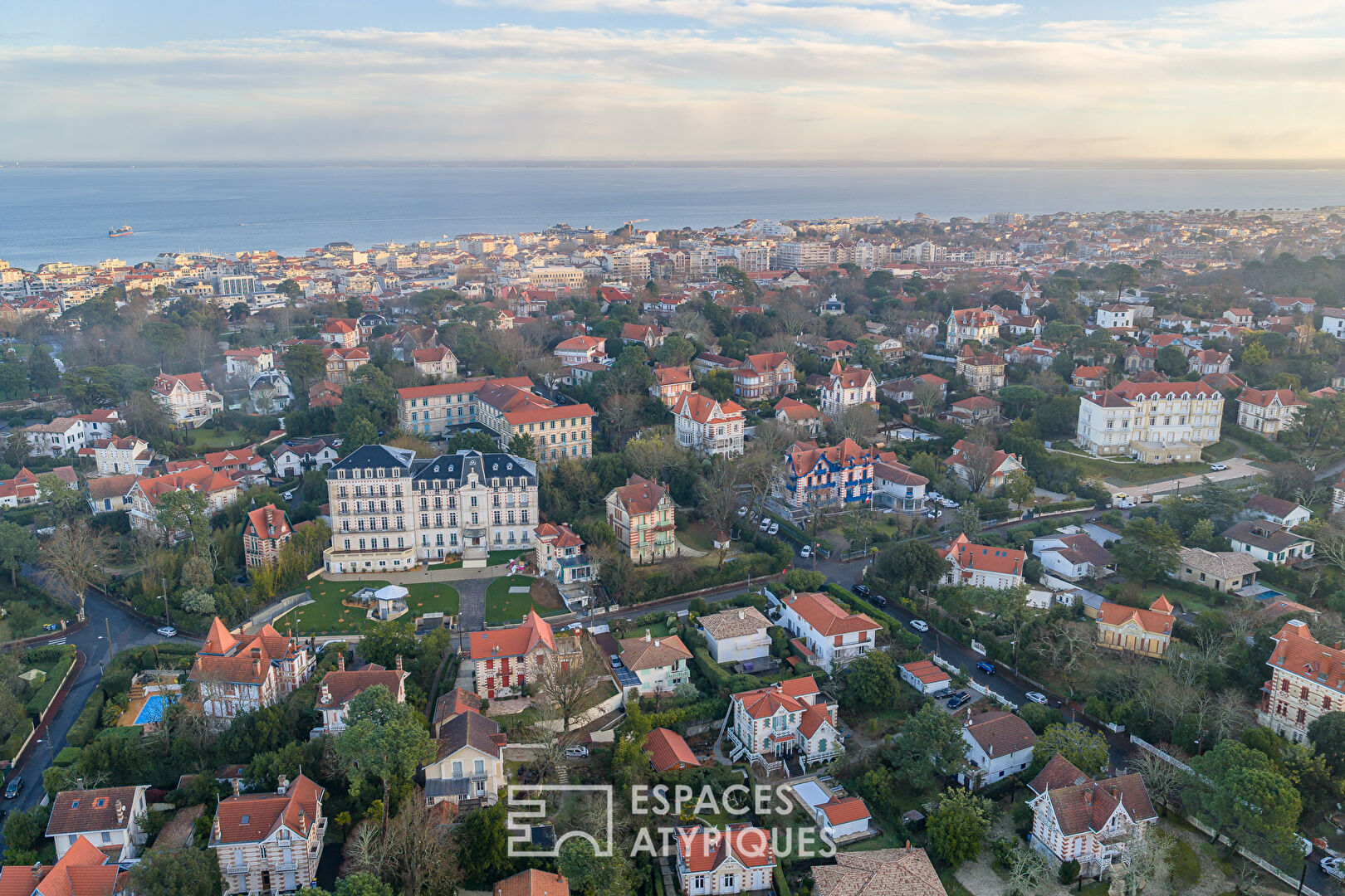 Arcachonnaise in Winter Town, charming setting in absolute calm