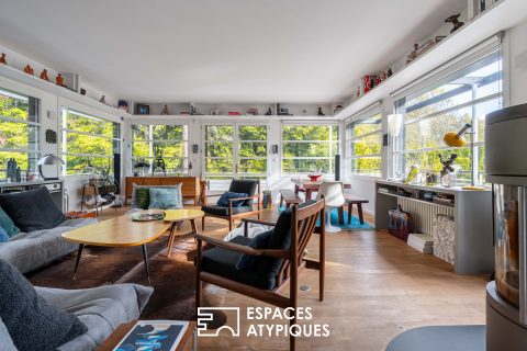 Exceptional architect-designed house with swimming pool