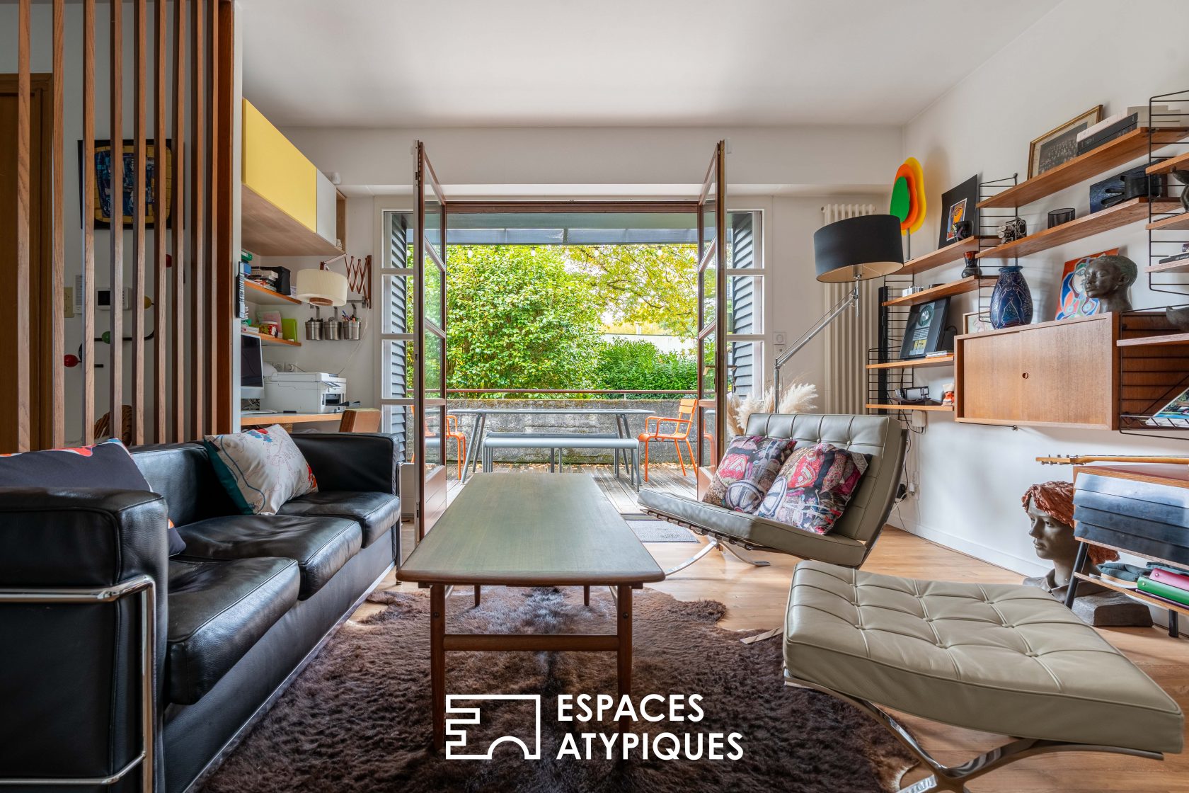 Exceptional architect-designed house with swimming pool