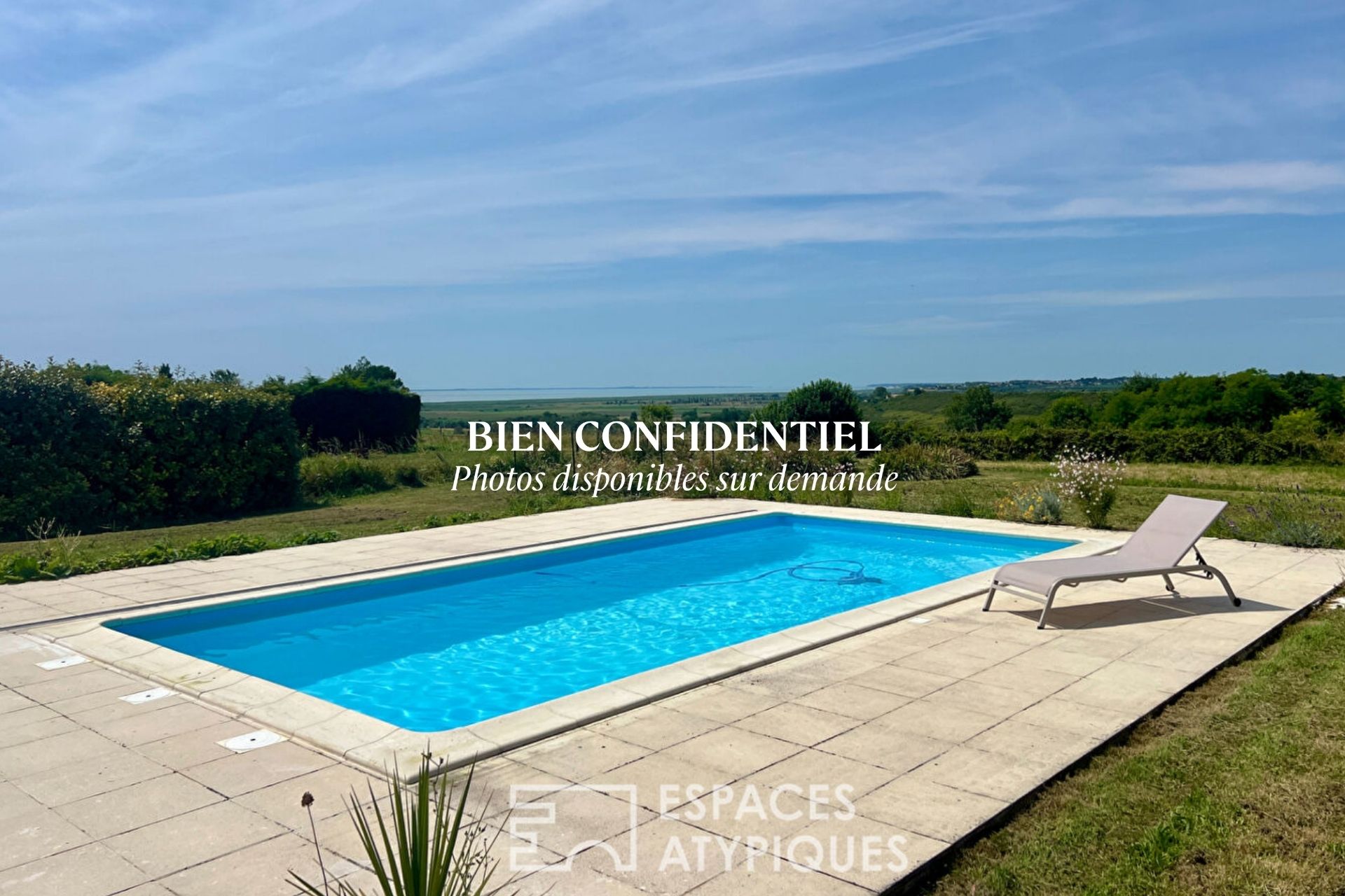 Propriété de charme avec son moulin regardant l&rsquo;estuaire