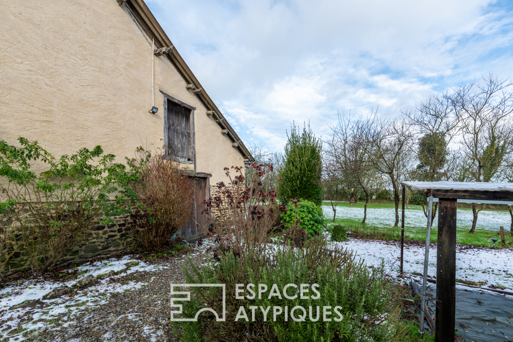 Corps de ferme et sa dépendance grand format