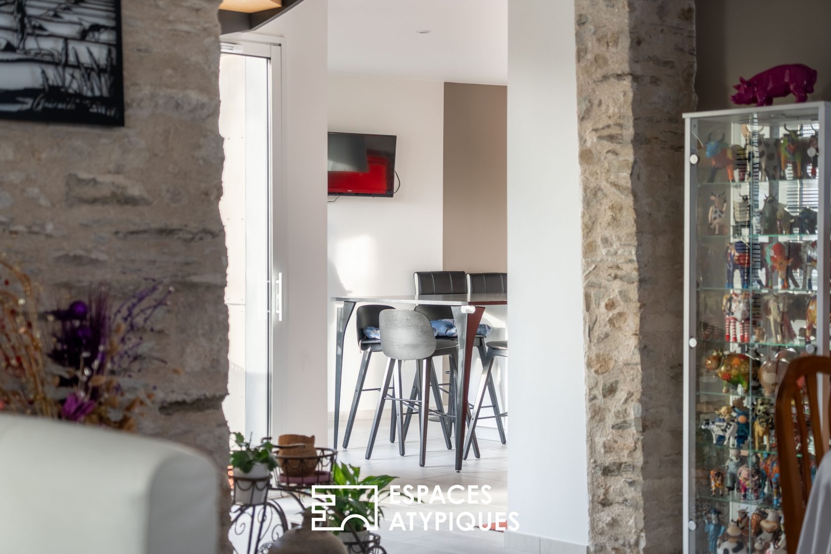 Maison de ville d&rsquo;une superficie de 177 m² avec un garage