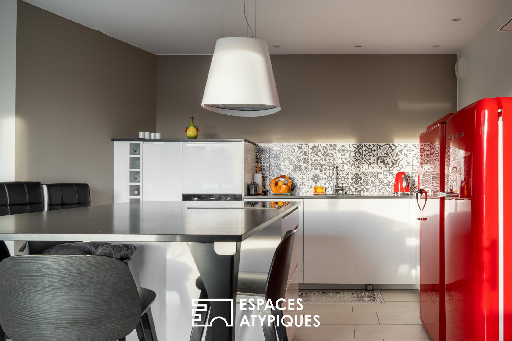 Maison de ville d&rsquo;une superficie de 177 m² avec un garage