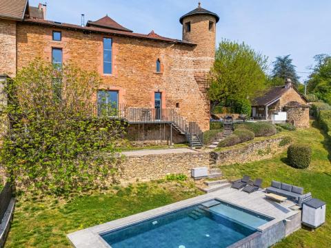 The renovated Old Barn of the Red Castle