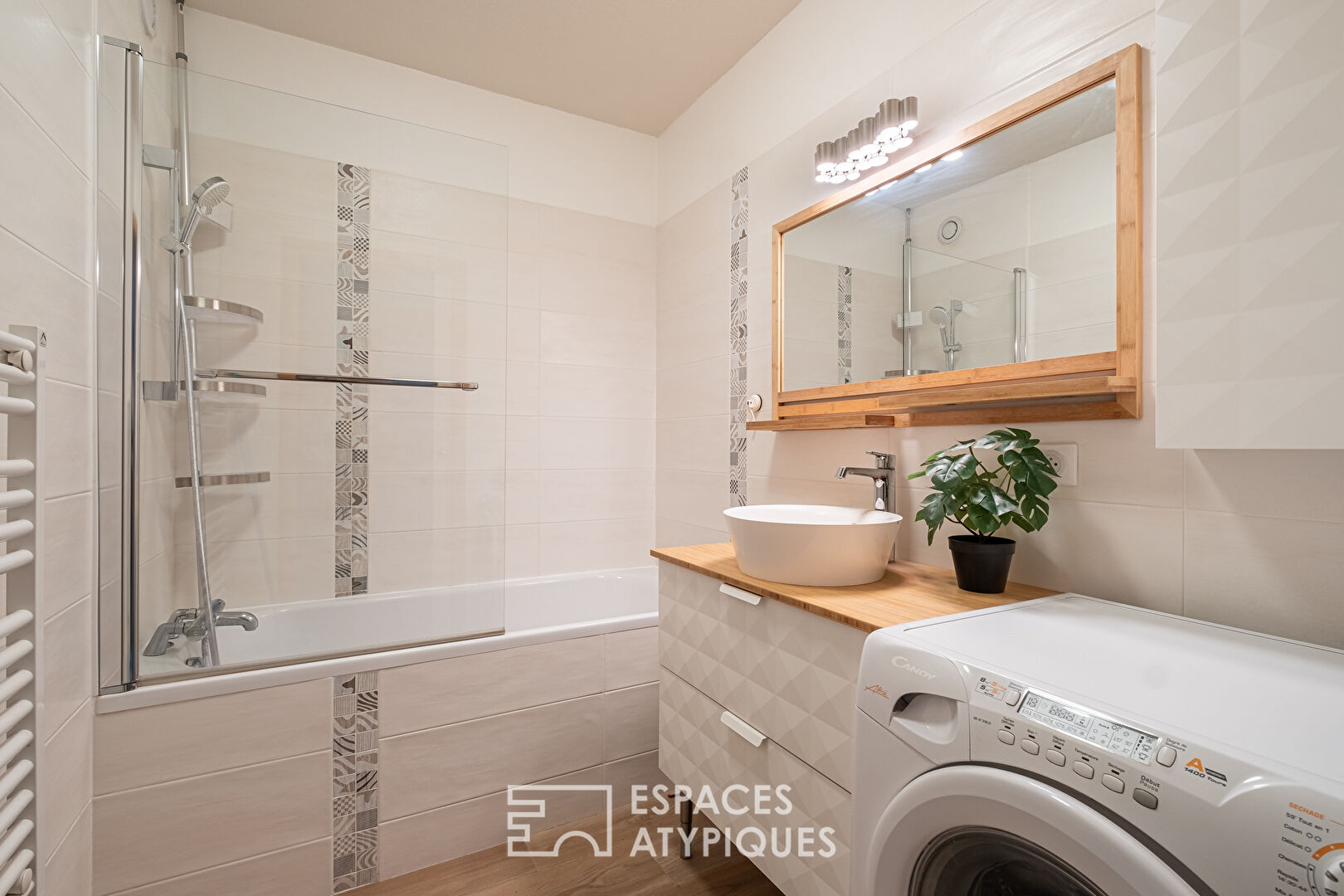 Appartement meublé avec stationnement