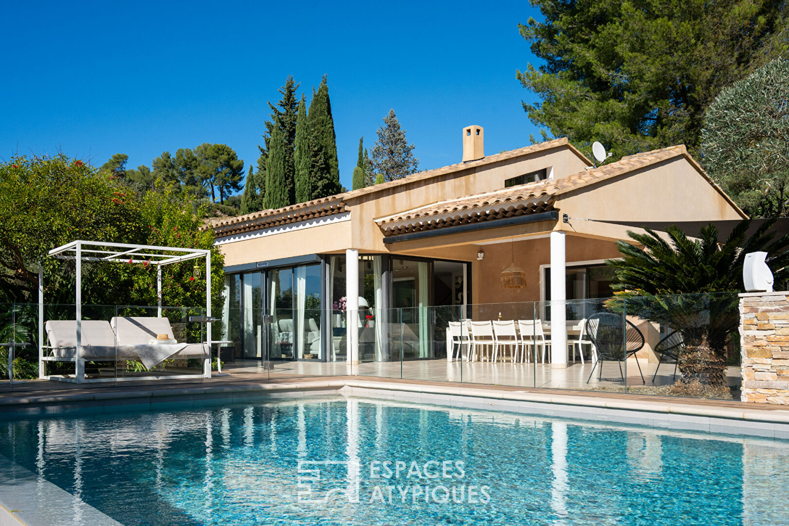 Villa contemporain avec piscine