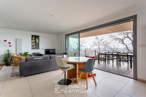 Appartement avec terrasse et vue sur Lyon dans une résidence de standing