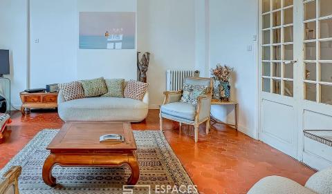 Appartement Art Déco et courbes magistrales