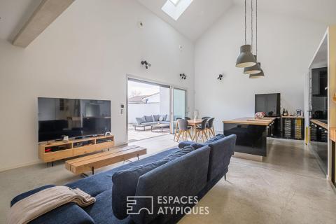 The contemporary loft-style house