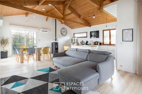 Maison contemporaine et panorama pyrénéen entre Auch et Toulouse