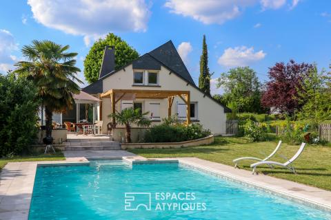 Architect-designed house with swimming pool and gîte in the heart of the vineyards