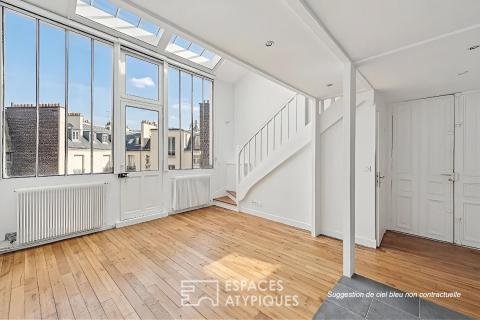 Artist’s studio on the top floor with balcony – Jasmin Auteuil