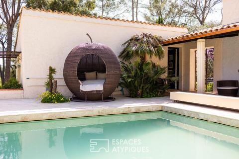 Architect-designed single-storey villa and independent apartments