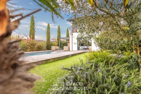 Unique contemporary architecture in a privileged setting
