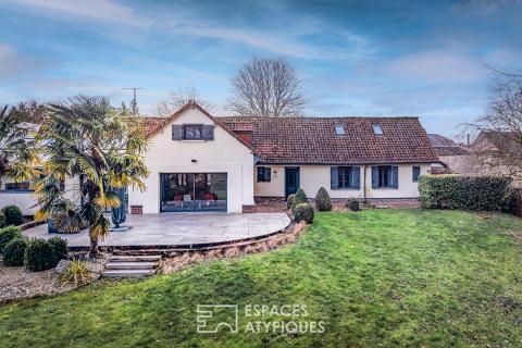 Magnificent family farmhouse with views of the ponds