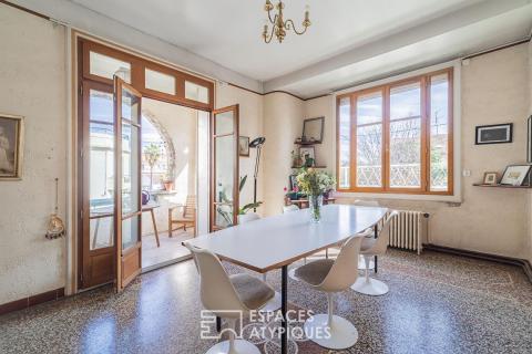 Large modular house and secret garden in Montpellier