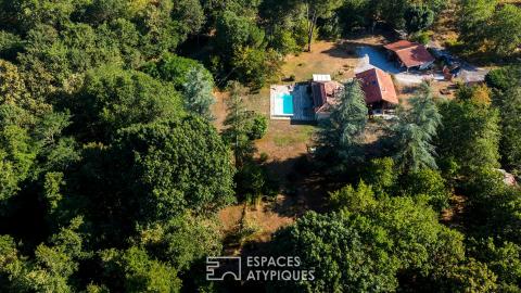 Propriété landaise avec gîte dans un parc arboré