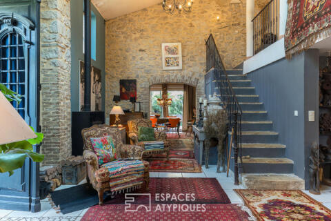 Maison iconique avec piscine, jardin méditerranéen et charme historique