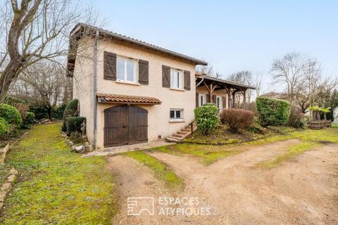 Maison rénovée avec jardin au calme