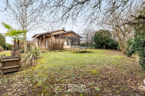 Maison rénovée avec jardin au calme