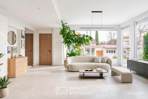 Family home with professional space in Charentonneau