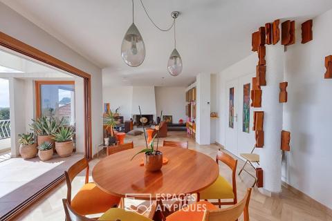 Architect-designed villa with panoramic harbor view