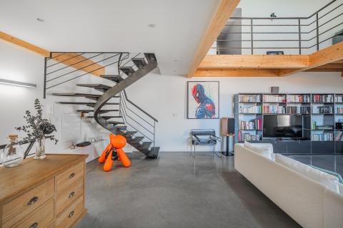 Old farmhouse with exceptional renovation