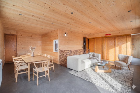 Ski-in/ski-out chalet with views of the Croix de Chamrousse