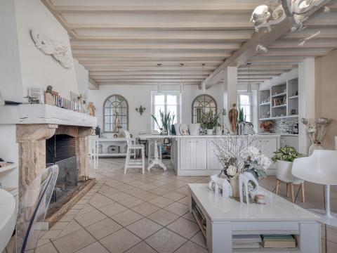 Ancien corps de ferme rénové proche de Chartres