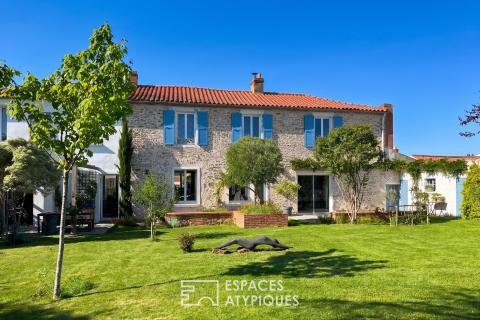 Demeure de caractère en centre-ville : L&rsquo;alliance élégante de la pierre et de la modernité à 10 min des Sables d&rsquo;Olonne