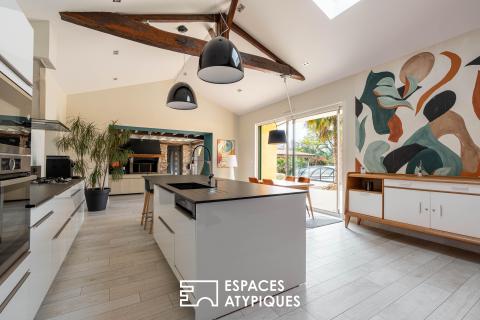 Longère de caractère entièrement rénovée avec piscine, un art de vivre au vert
