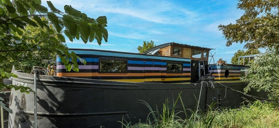 Un loft à fleur d&rsquo;eau : renaissance d&rsquo;une péniche sur le Canal du Midi