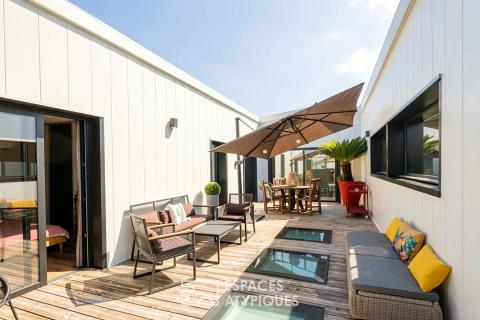 Loft-style house with wellness area, patio and swimming pool in Buxerolles