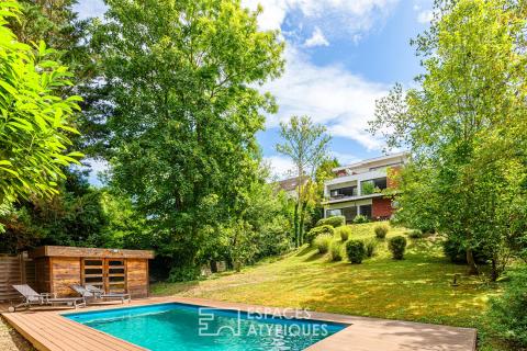A Presles : Maison d’architecte baignée de lumière, avec piscine et vue sur la vallée