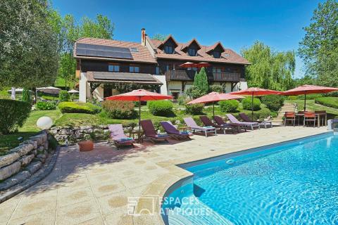 Renovated 19th-Century Farmhouse in Landscaped Grounds with Pool and Panoramic Views