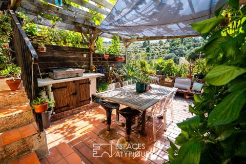 Maison rénovée avec extérieur et ambiance chaleureuse