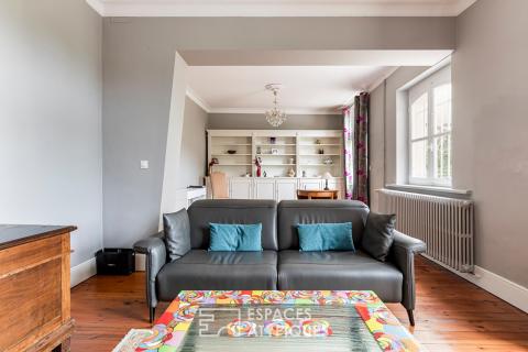 Renovated 19th century mansion with swimming pool in Gratentour