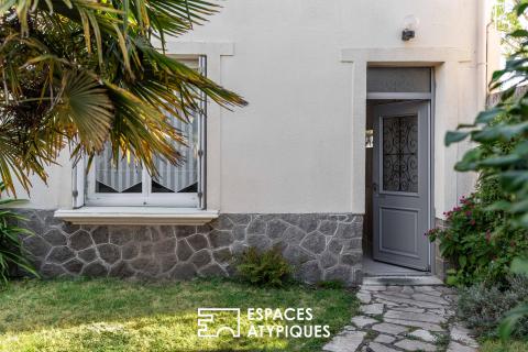 Basse-Indre : Charmante maison des années 30 au séjour cathédrale et joli jardin