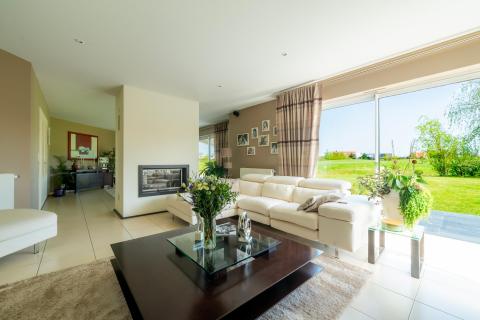 Exceptional villa on the first row of the golf course