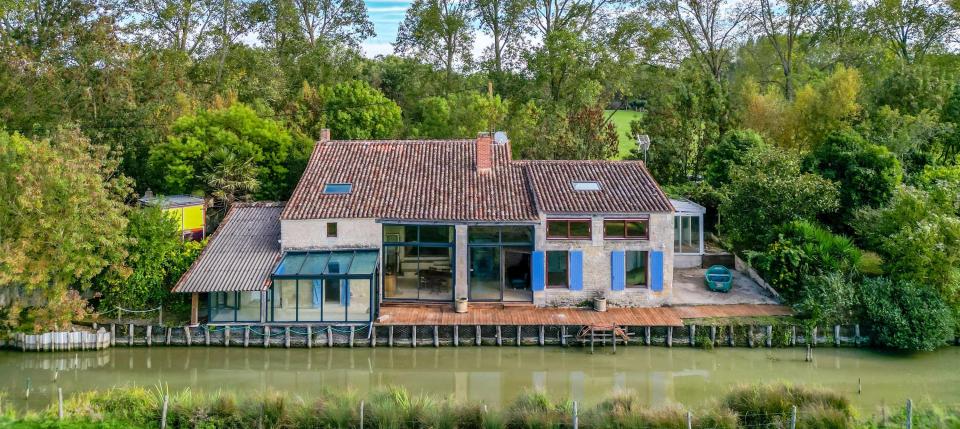 5 refuges atypiques à vendre pour habiter et s&rsquo;évader autrement en 2026