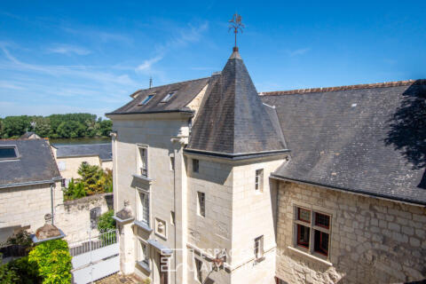 Logis historique dans un des plus beaux villages de France