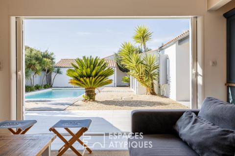 Villa de charme à l&rsquo;esprit balnéaire entre village et océan