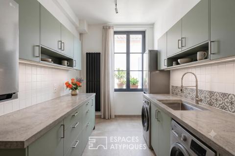 Haussmann-style T4 Apartment ? 90 sqm with historic charm and Cathedral views in Narbonne