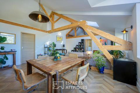 Charming duplex with lake and garden views