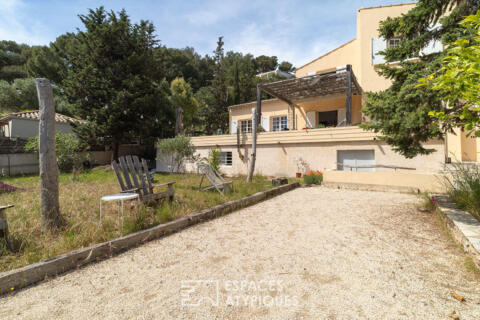 Villa familiale rénovée, terrasse plein sud et dépendance