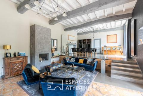 Authentique grange revisitée avec élégance et modernité