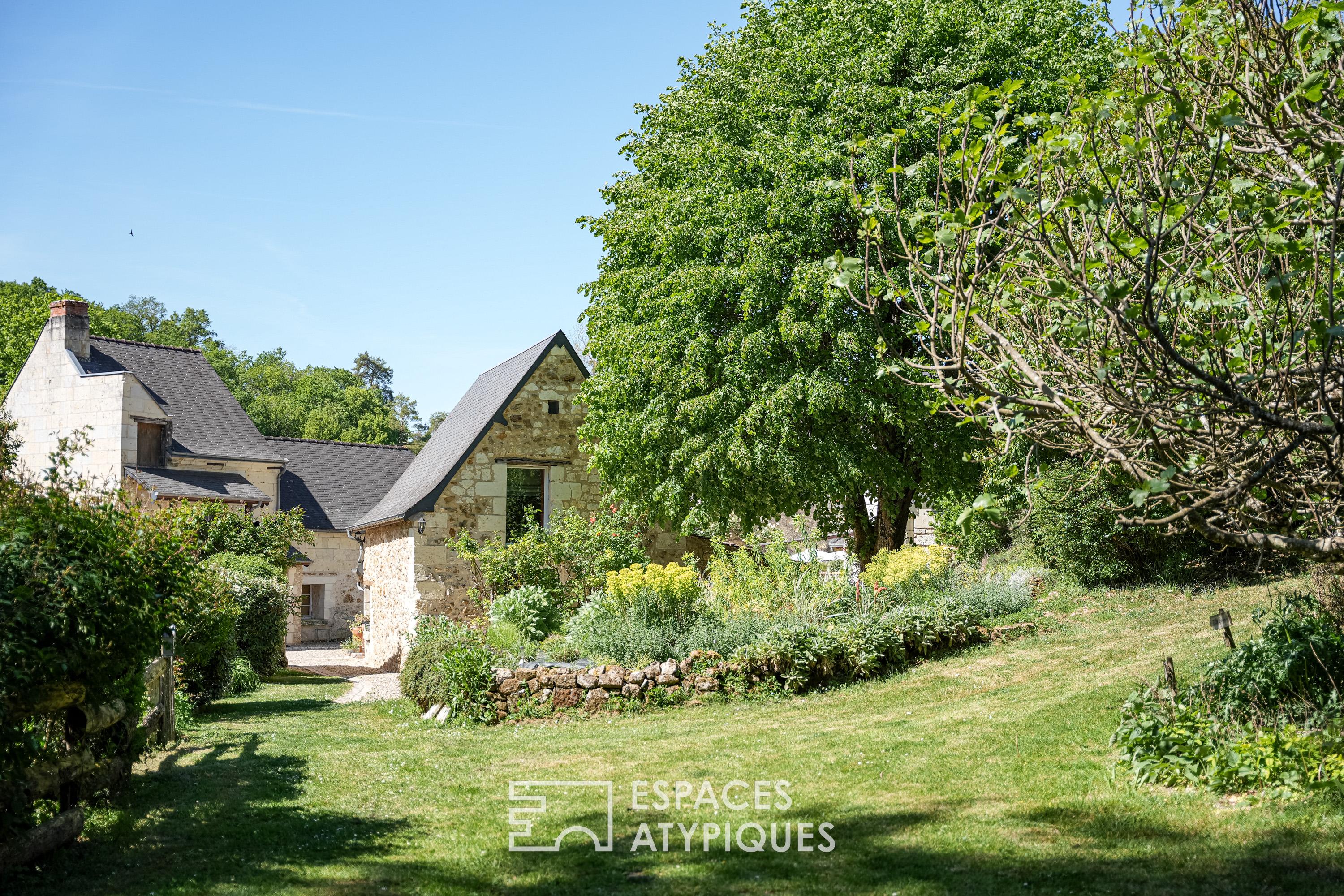 Domaine à l’esprit village au coeur de la forêt de Chinon